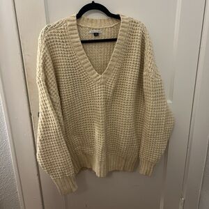Cream cable knit v-neck sweater